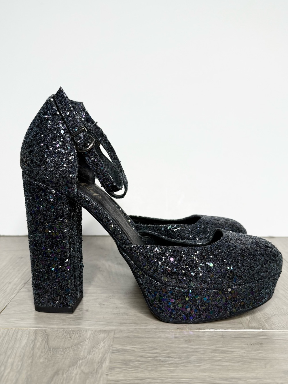 Shelly’s London Glitter Platform Heel Sandal 39